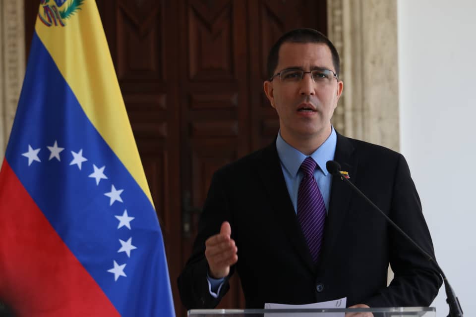 Venezuela calificó de injerencistas los pronunciamientos del canciller japonés