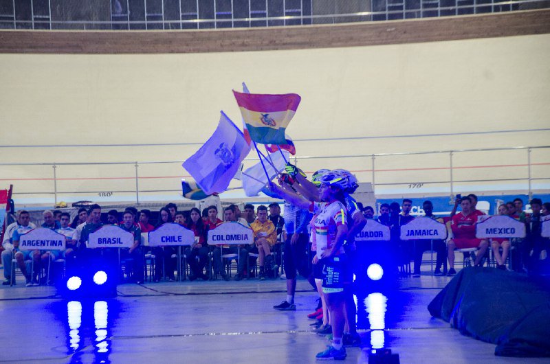 110 pedalista del continente comienzan a rodar en Bolivia