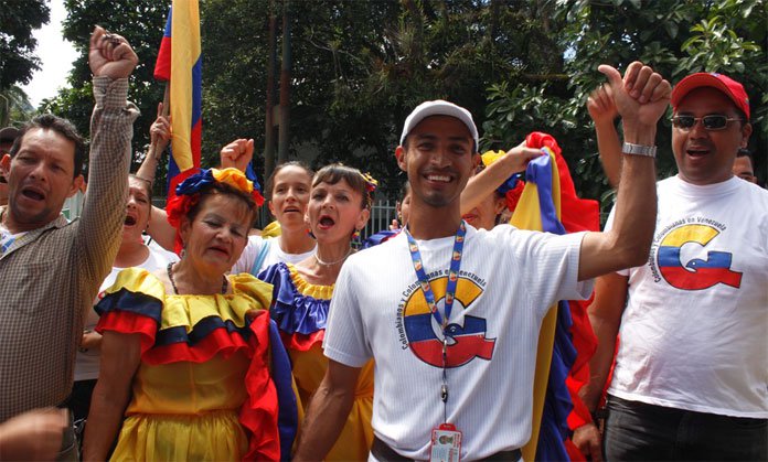 Ante agresiones de Santos colombianos en Venezuela defenderán el proceso Socialista