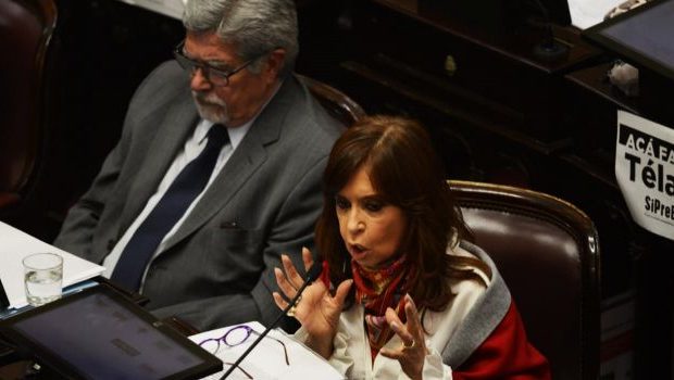 Por falta de quorum el Senado argentino postergó debate sobre enjuciamiento a Cristina Fernández