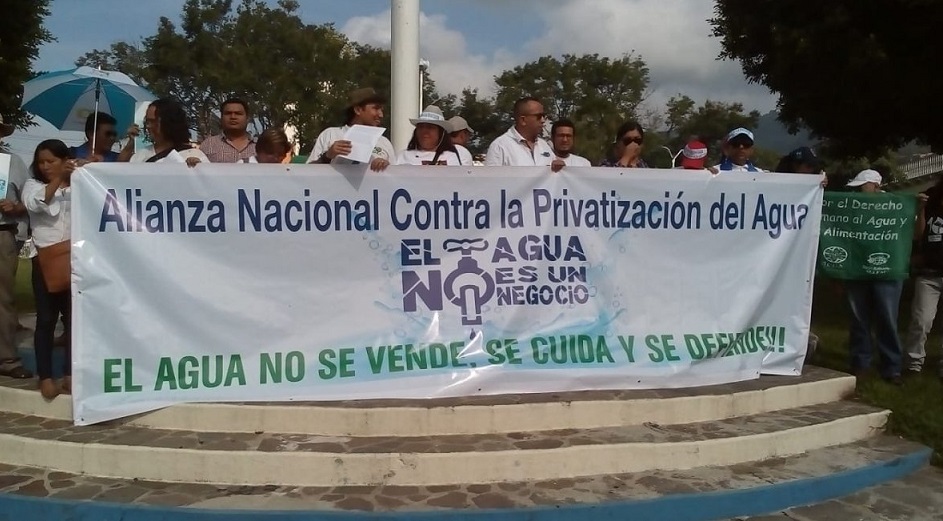 Impulsan ley para democratizar servicio de agua en México