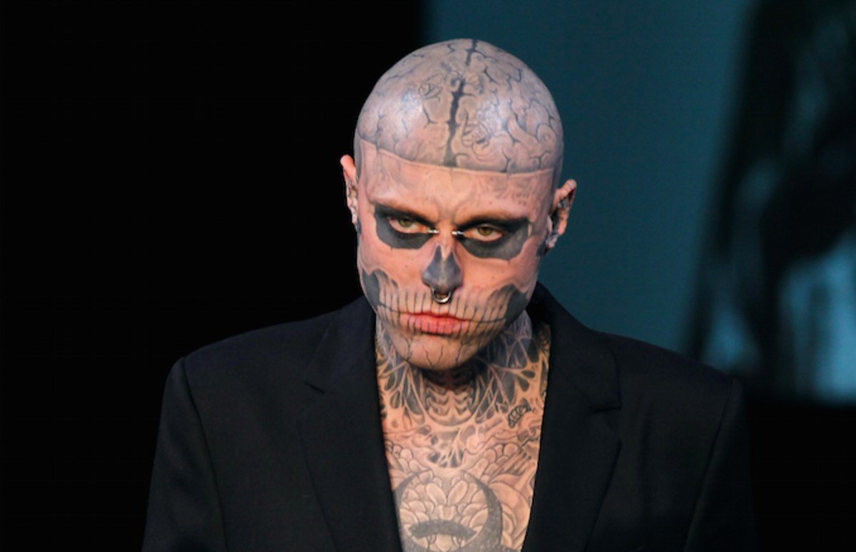 Hallan sin vida al modelo de tatuajes Zombie Boy