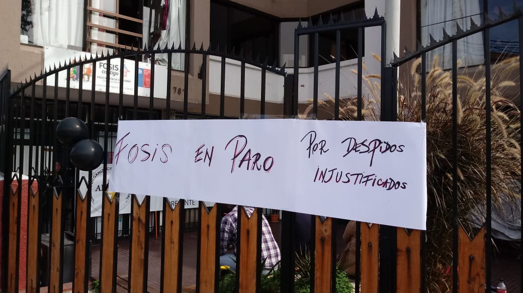 Terminó paro en el Fosis: Gobierno se comprometió a reintegrar a trabajadores despedidos