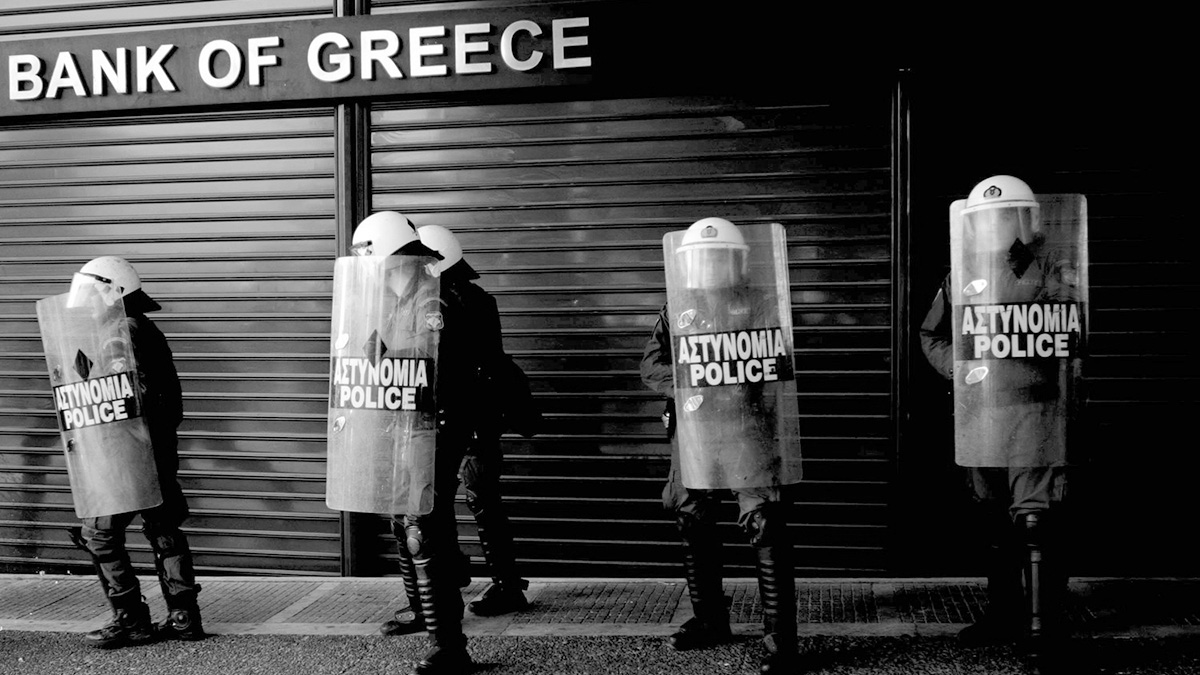 Finalizó el rescate a Grecia, pero su economía «no está fuera de peligro»