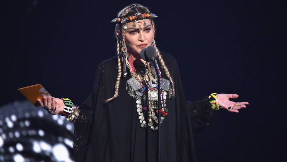Fuertes críticas recibió Madonna  por su «tributo» a Aretha Franklin