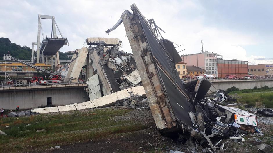 Los restos del puente colapsado en Génova serán demolidos