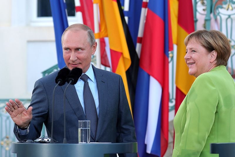 Portavoz ruso: Decisiones impredecibles sobre aranceles preocupan a Putin y Merkel