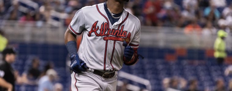 Acuña celebra su jonrrón 21