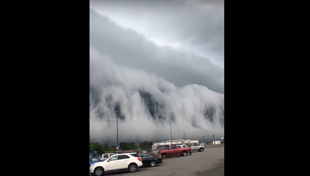 (Video) Apocalíptico: “Nube tsunami” sorprende a estadounidenses