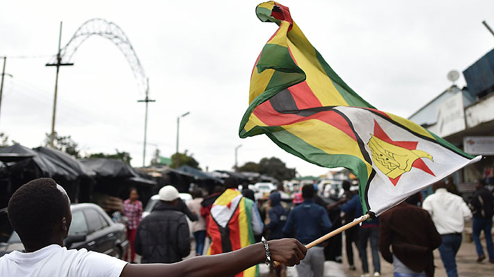 Protestas en Zimbabue por un supuesto fraude electoral deja un fallecido