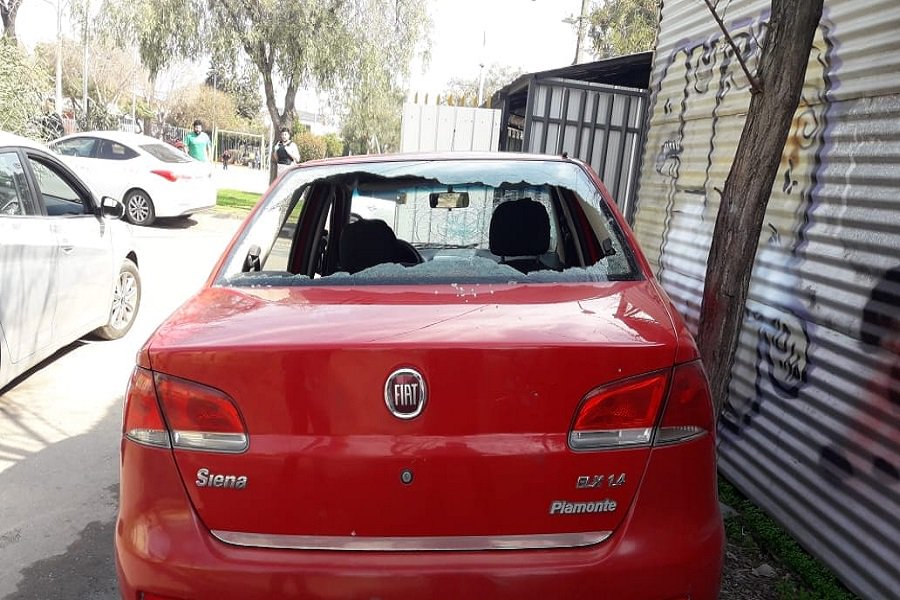 Taxistas de Santiago amenazan con «una guerra sin cuartel» tras baleo de conductor en el centro