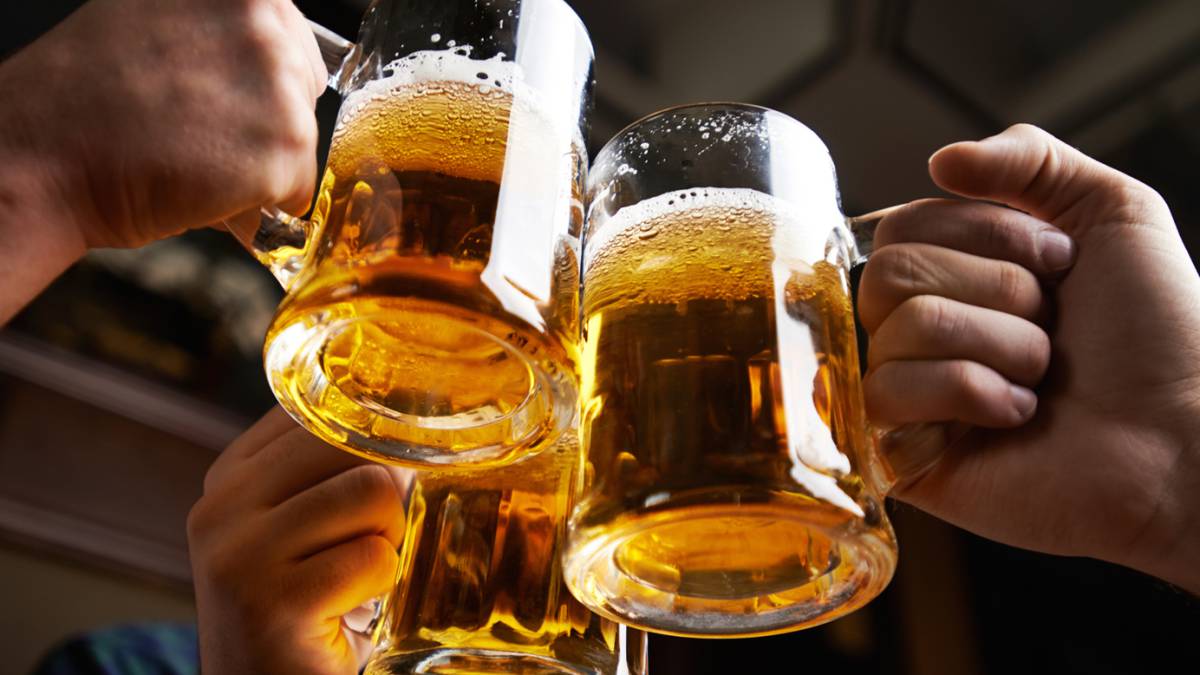 Tomar dos cervezas al salir del trabajo retarda el envejecimiento