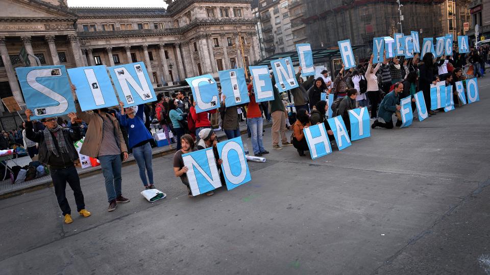 «Sin ciencia y tecnología no hay futuro», le dicen los científicos a Macri por recortes al sector