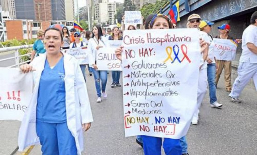 Enfermeras mantendrán protesta para exigir mejores condiciones tras anuncios de Maduro