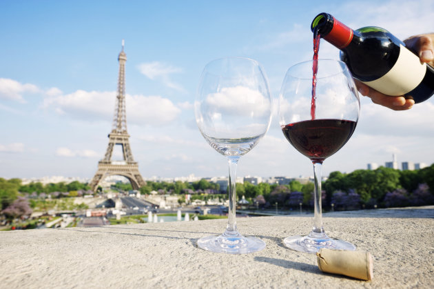 ¡Vino para todos! Francia incrementa producción en 25% para este año