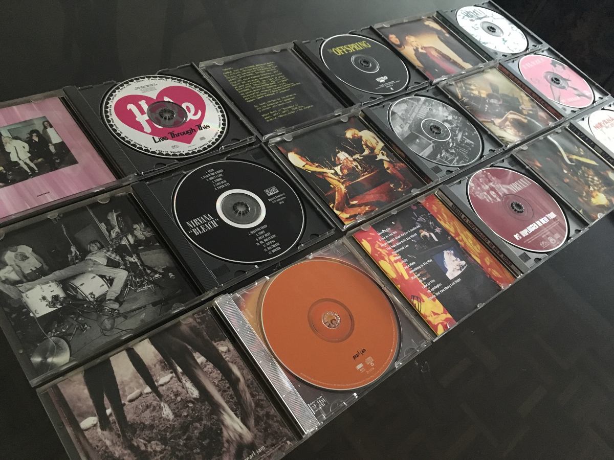 ¡Ta-ta-ta-tán! ¿A qué no sabes quién definió el tiempo de almacenaje en los CDs?