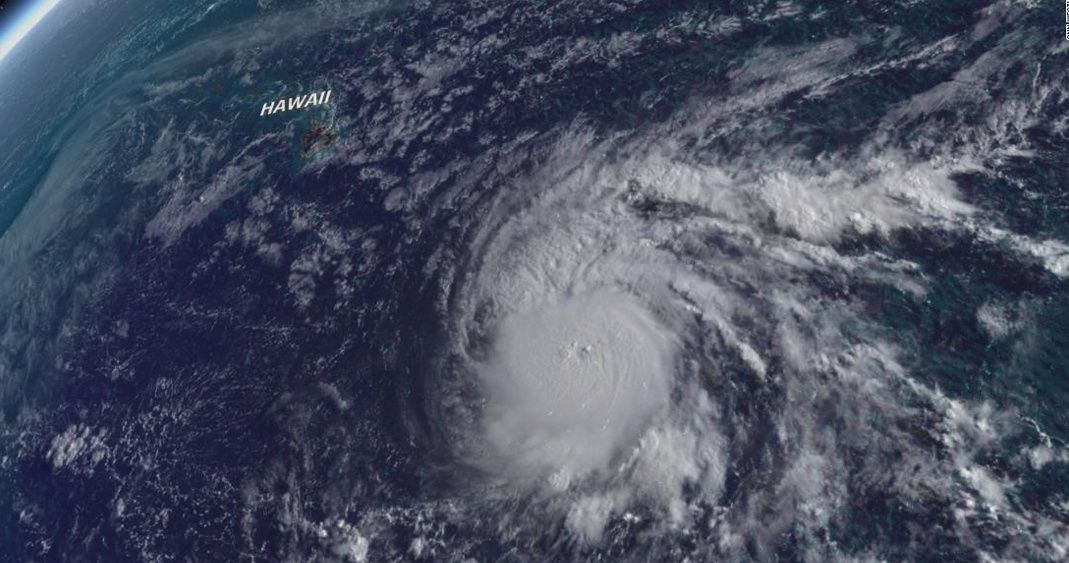 Alerta en Hawái por huracán categoría 5 cerca de su costa