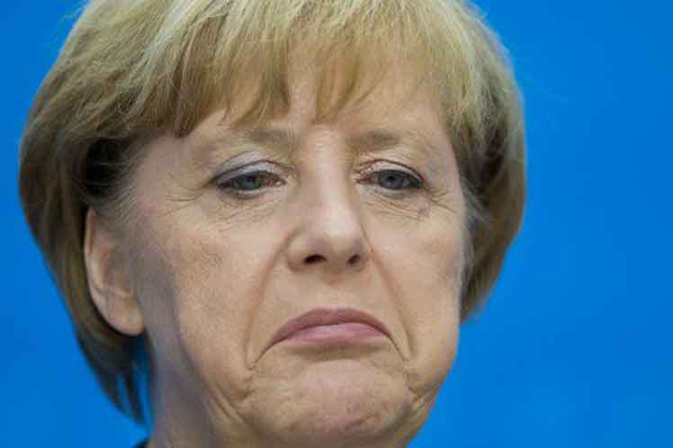 Angela Merkel pierde popularidad tras pelearse con su Ministro del Interior