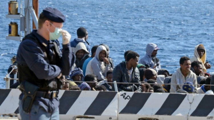Traficantes de personas usan Facebook para atraer a migrantes «a su muerte» en el Mediterráneo
