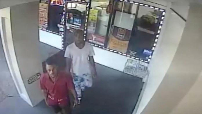 Tiroteo en centro comercial de Florida acabó con la vida de una niña