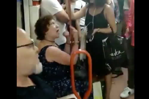 Mujer española ofende en el Metro de Madrid a una niña por parecer latina (+VIDEO)