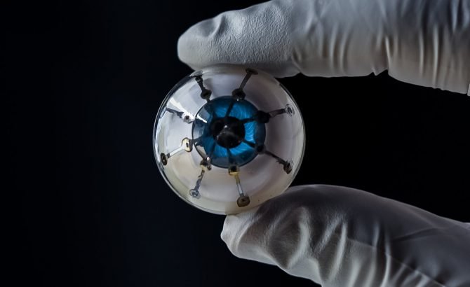Crean el primer prototipo de ojo biónico funcional