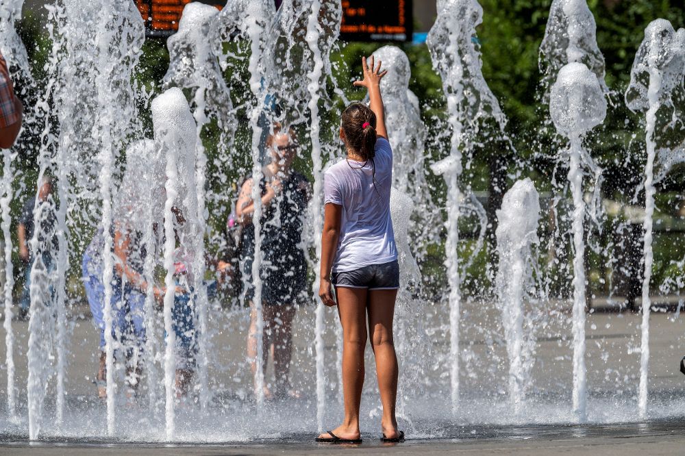 2 víctimas dejan temperaturas de 44 grados en España