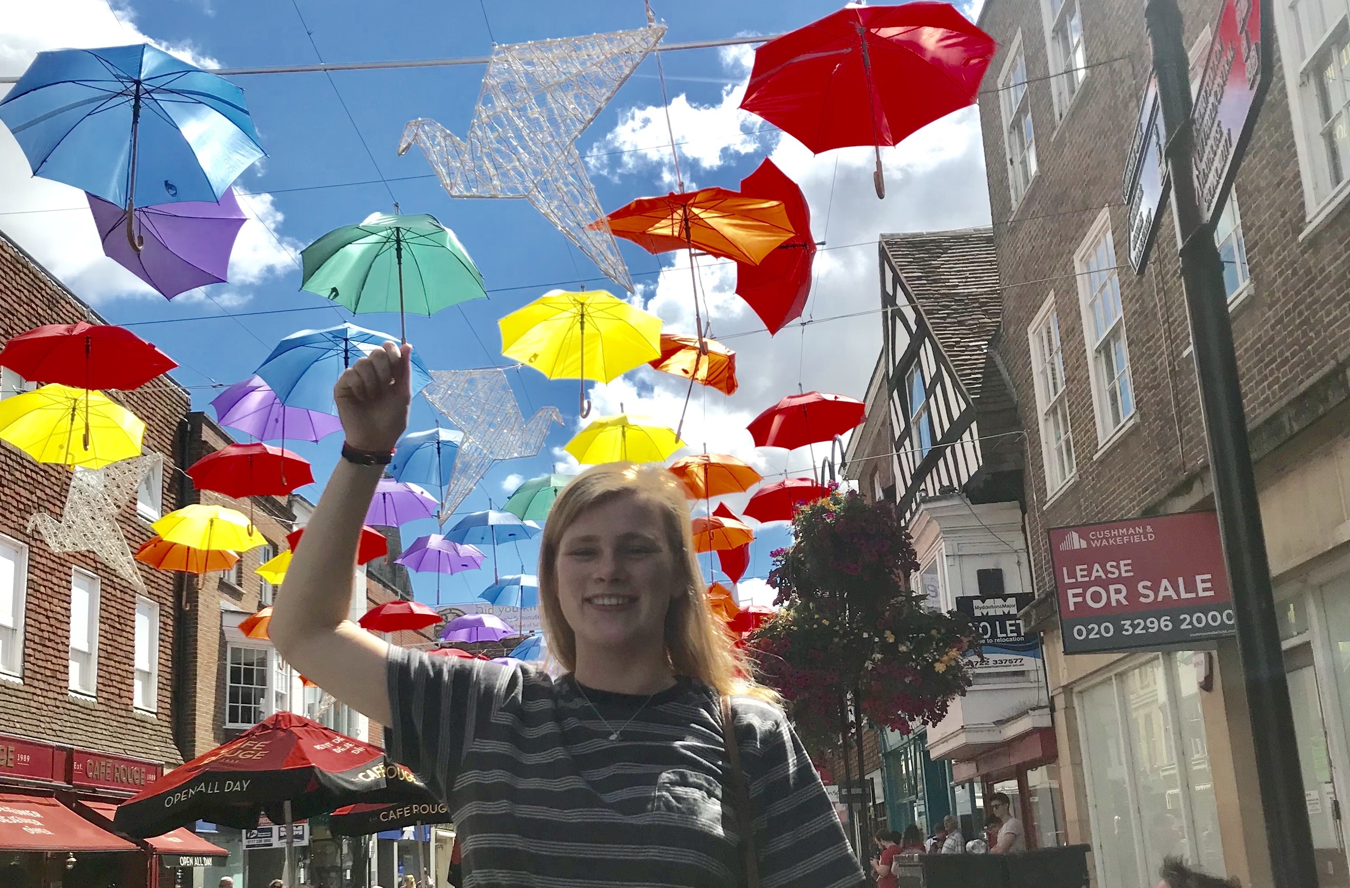 (Fotos+Video) Mary Poppins Challenge inspiró una iniciativa sana y segura para hacer felices a muchas personas