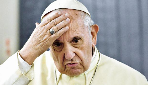 Exnuncio EE.UU acusa al Papa de anular sanciones contra arzobispo en caso de abuso infantil