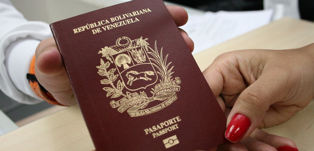 Venezuela enviará más de 10.000 pasaportes a sus embajadas y consulados