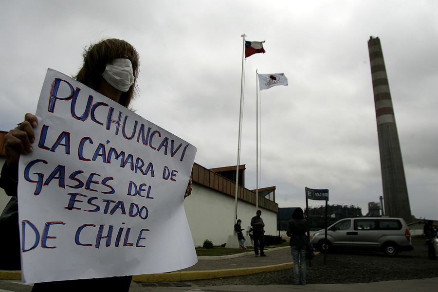 Académico de la U. de Chile advierte: «Todas las empresas están contaminando Quintero»