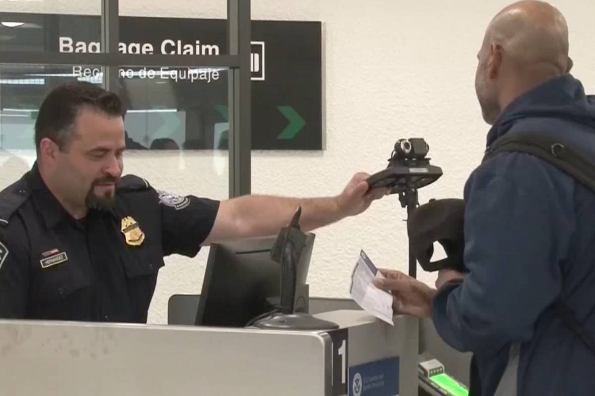 Reconocimiento facial en aeropuerto detectó el primer impostor a los tres días de comenzar a funcionar