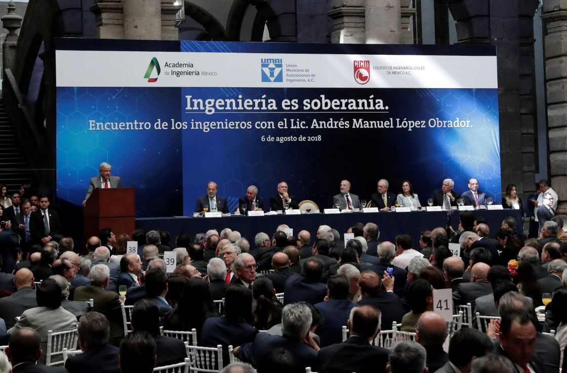 López Obrador presentó 25 programas estratégicos para México