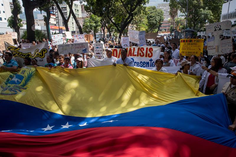Marcha de trabajadores de salud en Venezuela se quedó a medio camino