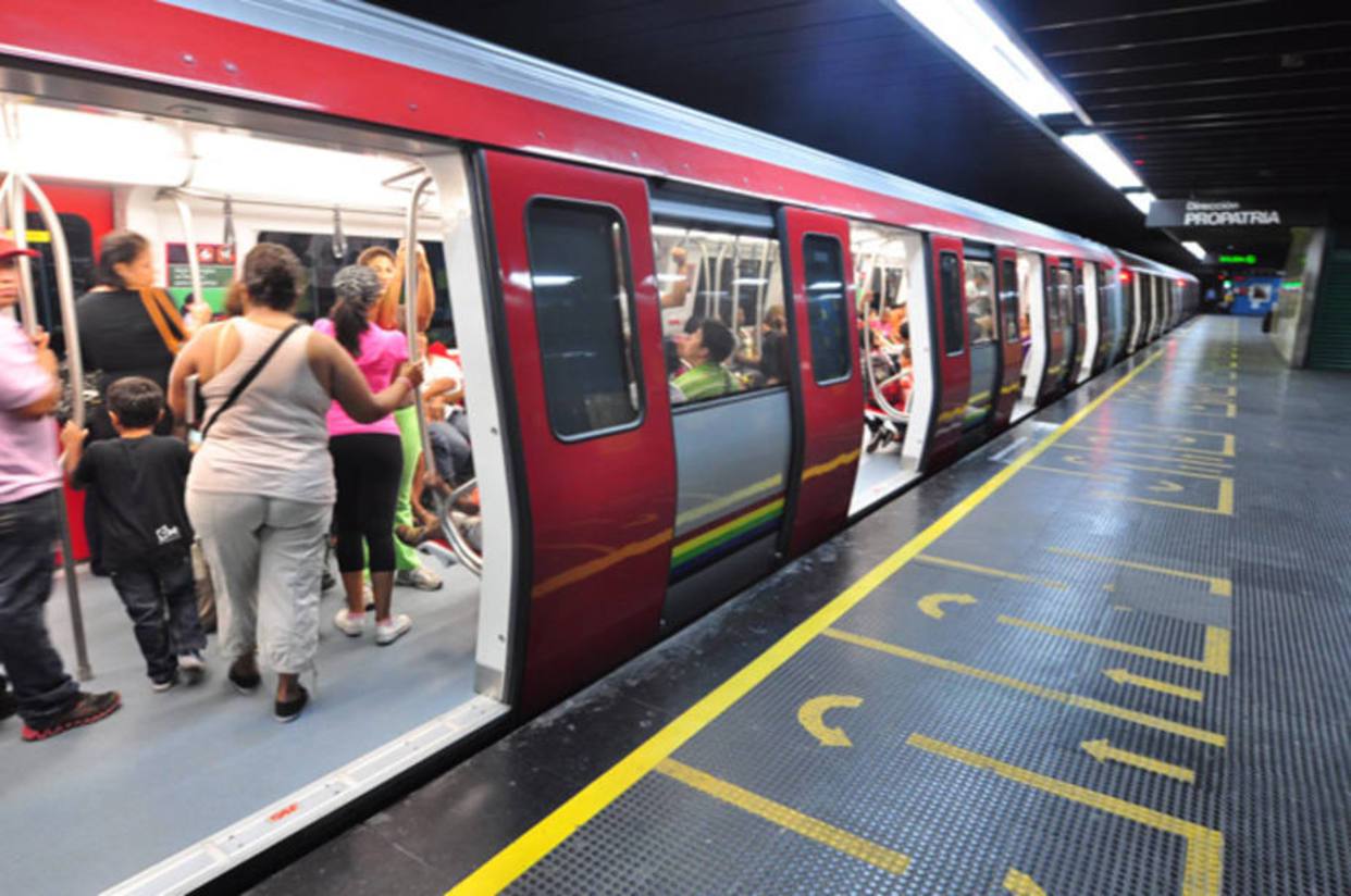 Metro de Caracas volverá a cobrar tarifas el 10 de este mes