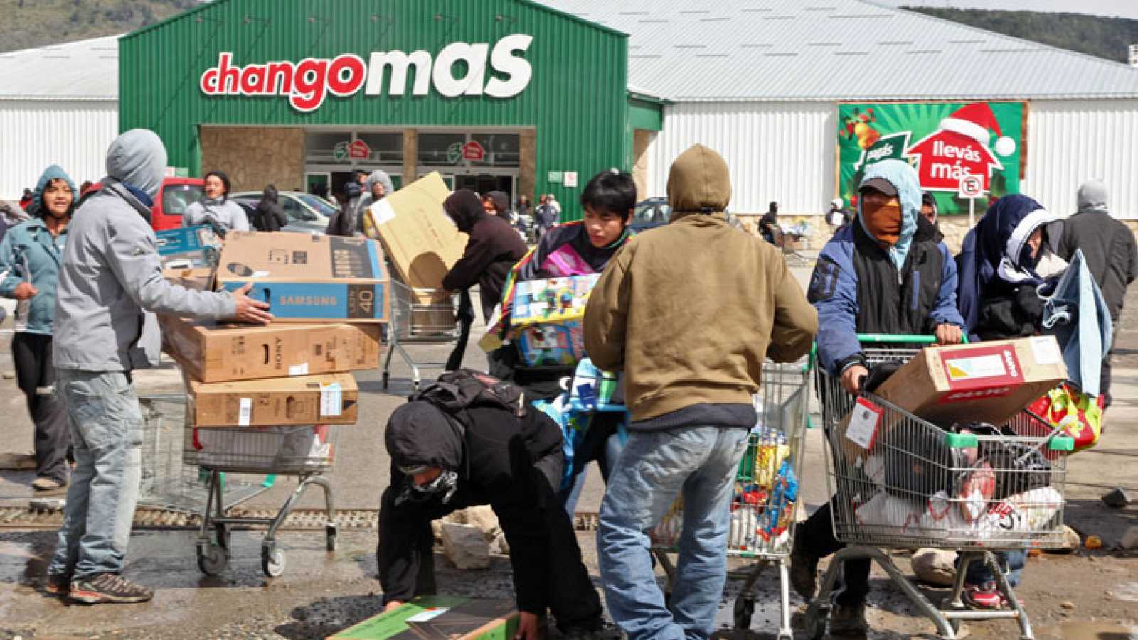 (Vídeo) La prensa calla fuertes saqueos en Argentina tras