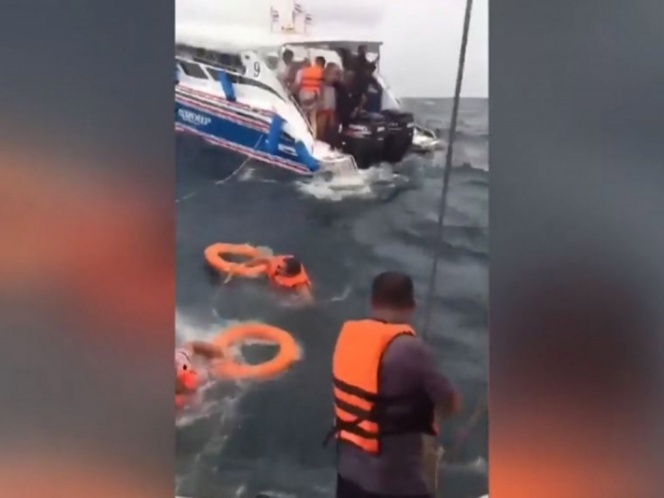 Rescatan a 14 turistas españoles que naufragaron en Tailandia