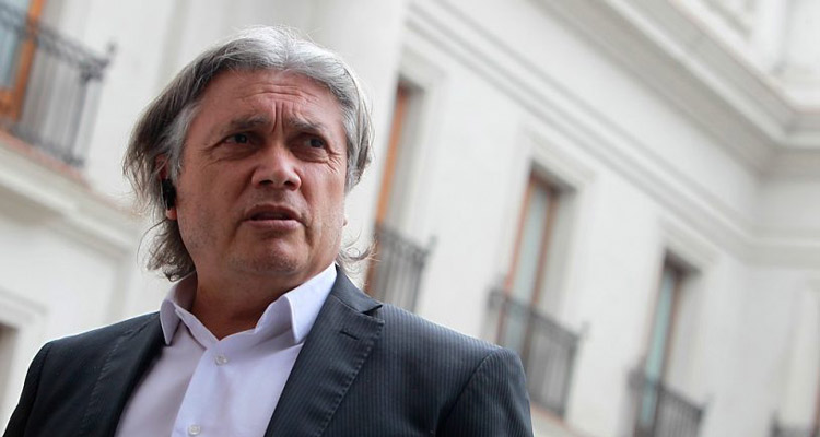 Senador Navarro:  «Levanta sospecha acción del Gobierno en torno a las  maquinas tragamonedas»