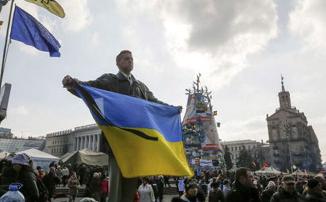 Tres heridos a estallar una bomba en un acto político en el este de Ucrania