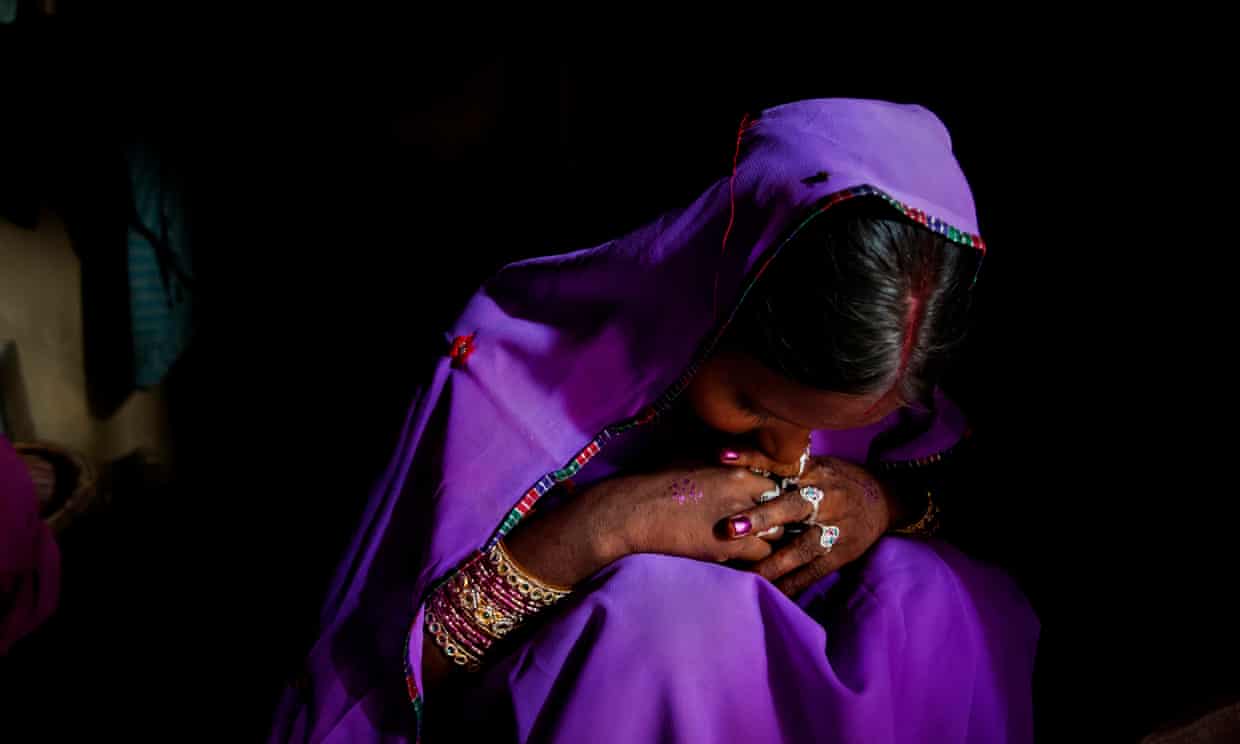 Cerca del 40% de suicidios de mujeres en el mundo se producen en la India, revela último estudio de The Lancet