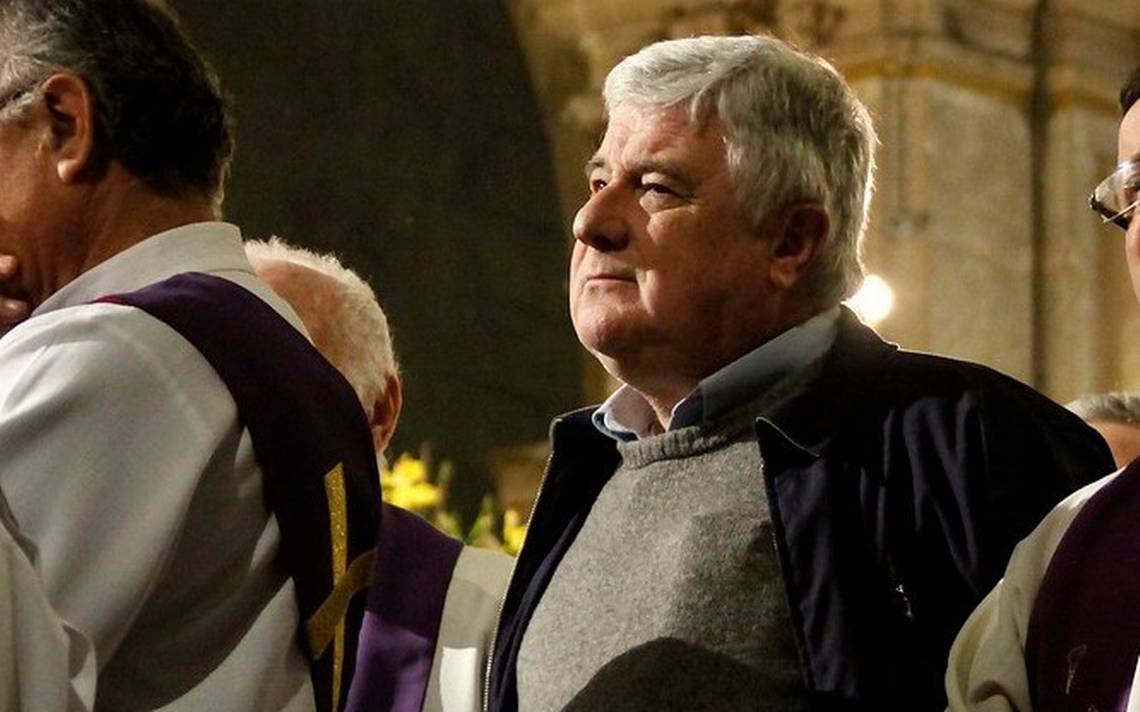 Víctimas de Cristian Precht piden “garantizar sanciones legales” a sacerdotes acusados de abusos