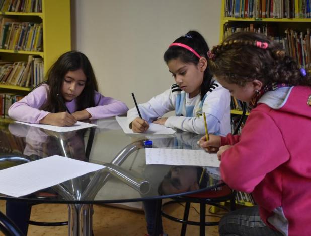 Abren inscripciones para taller de escritura para  niñas y niños en Venezuela