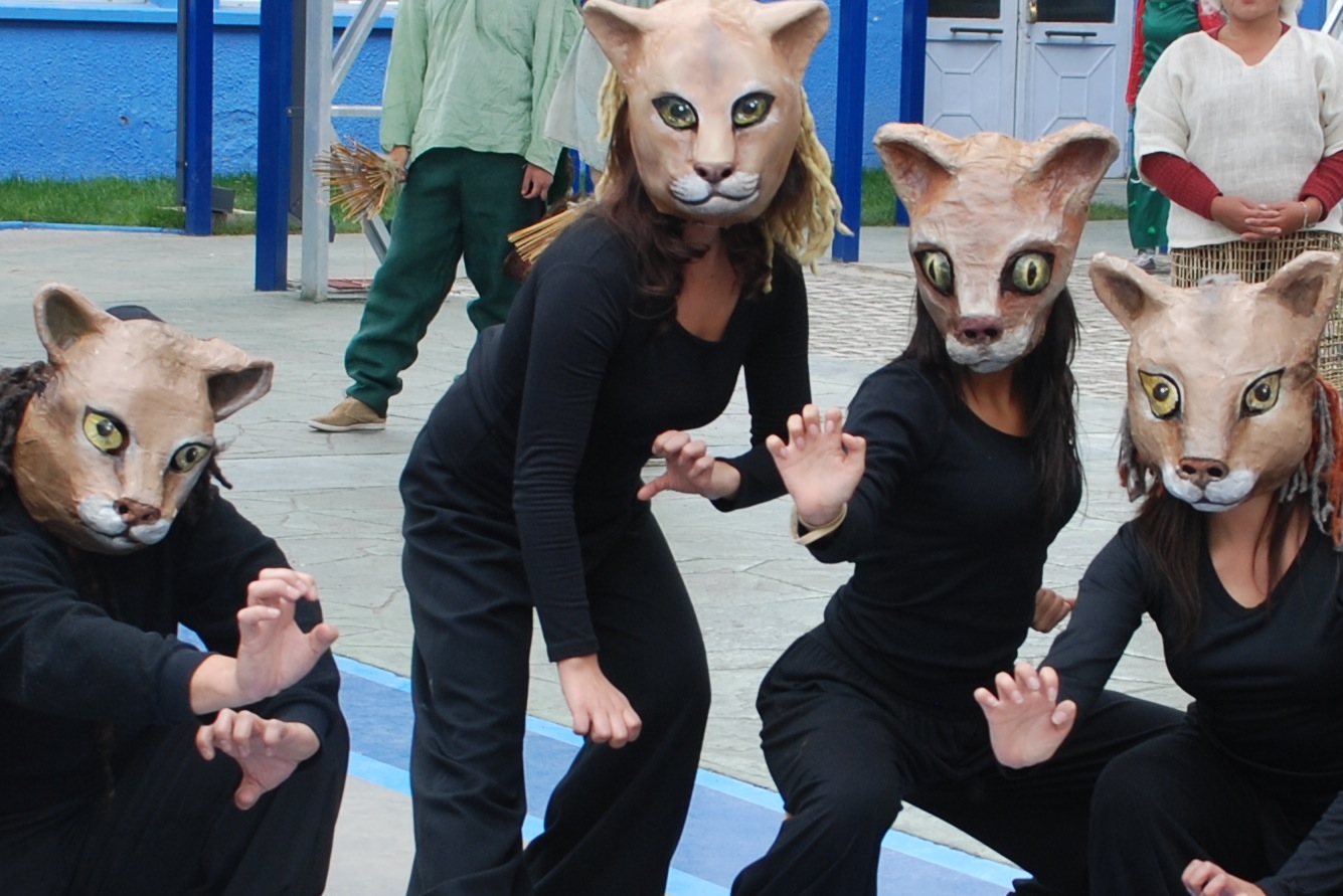Se inicia la Escuela de Talentos Teatrales Puerto Varas, Carnaval del Sur