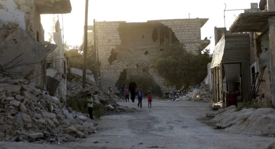 Una operación militar en Idlib podría desplazar a 900 mil personas, advierte la ONU