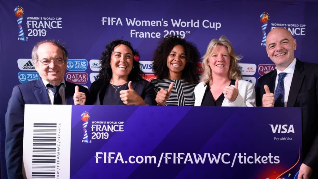 Mundial femenino de la FIFA tendrá «mejores condiciones»