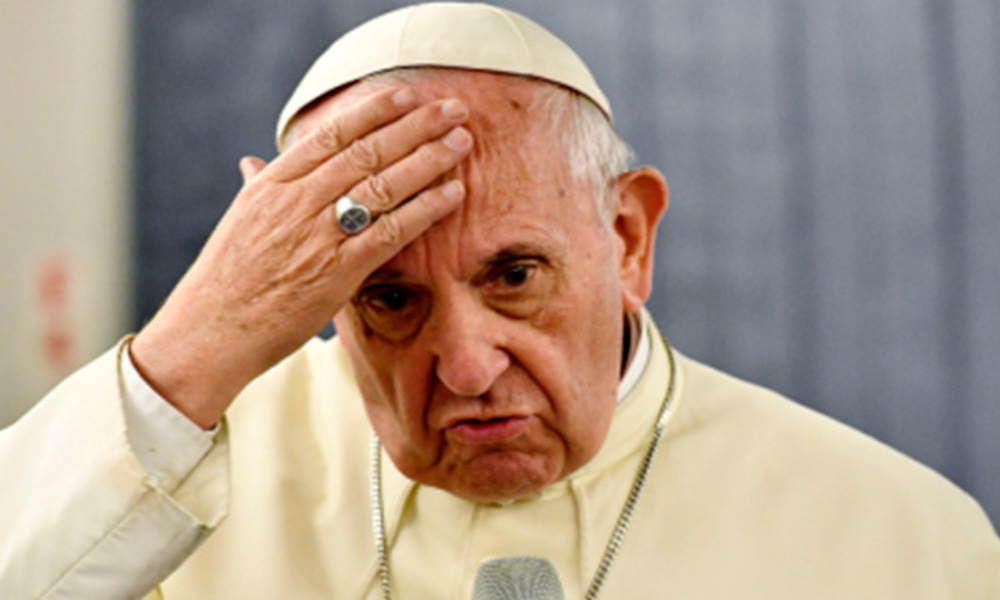 Papa desata polémica al recomendar la psiquiatría para tratar homosexualidad en los niños