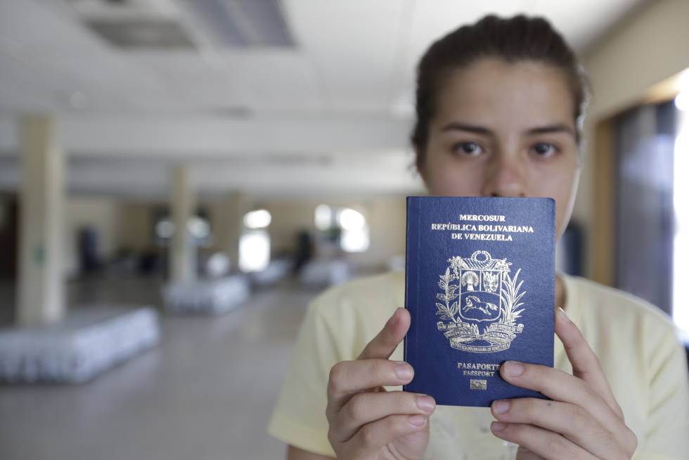 Se puede viajar con nie y pasaporte caducado a francia