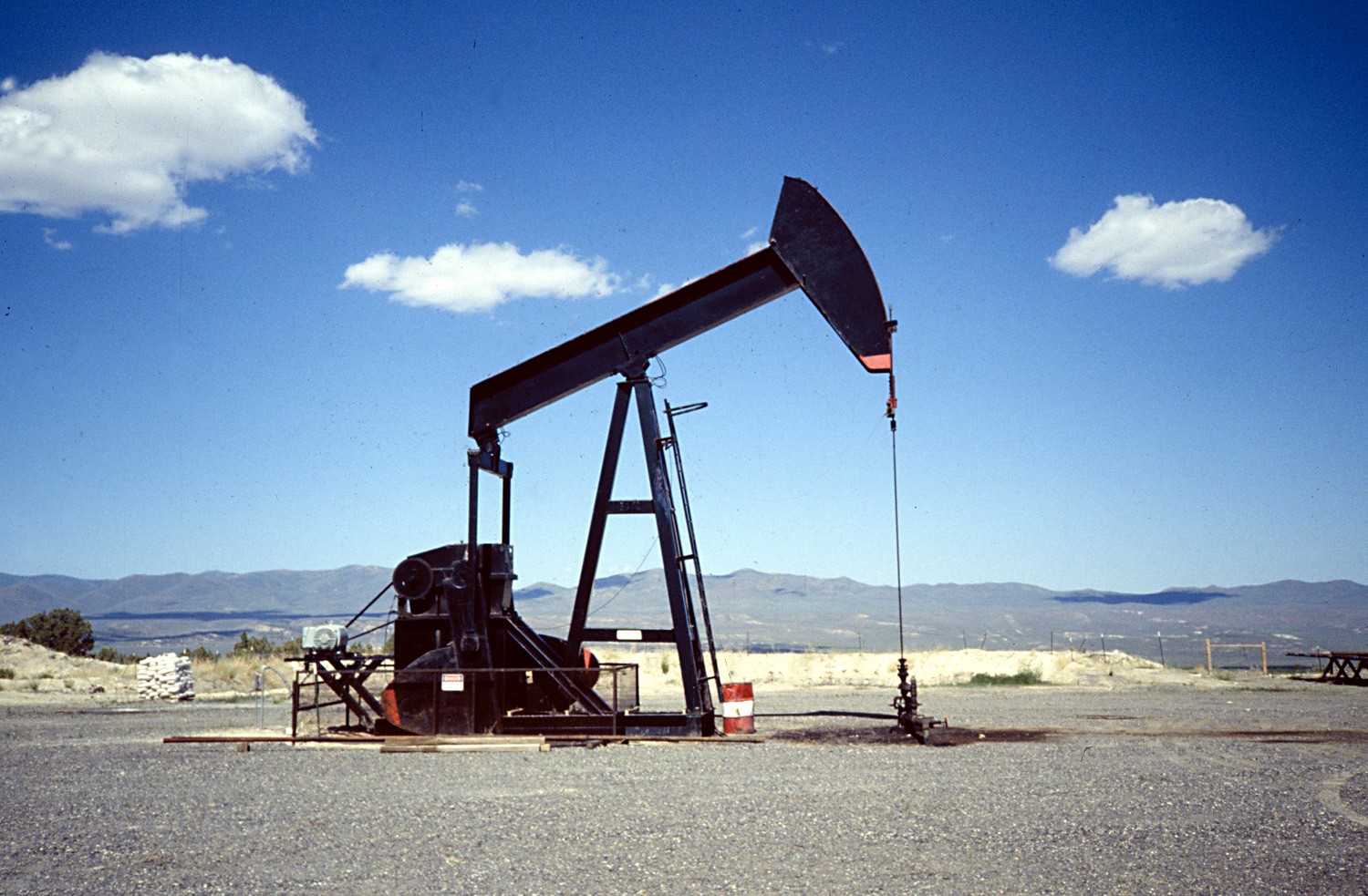 Precios del petróleo repuntan ante temores del mercado por incertidumbre en la oferta