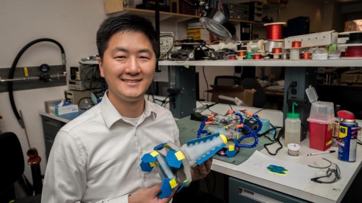 Joven ingeniero del MIT desarrolló un robot que evita la pérdida de billones de litros de agua potable