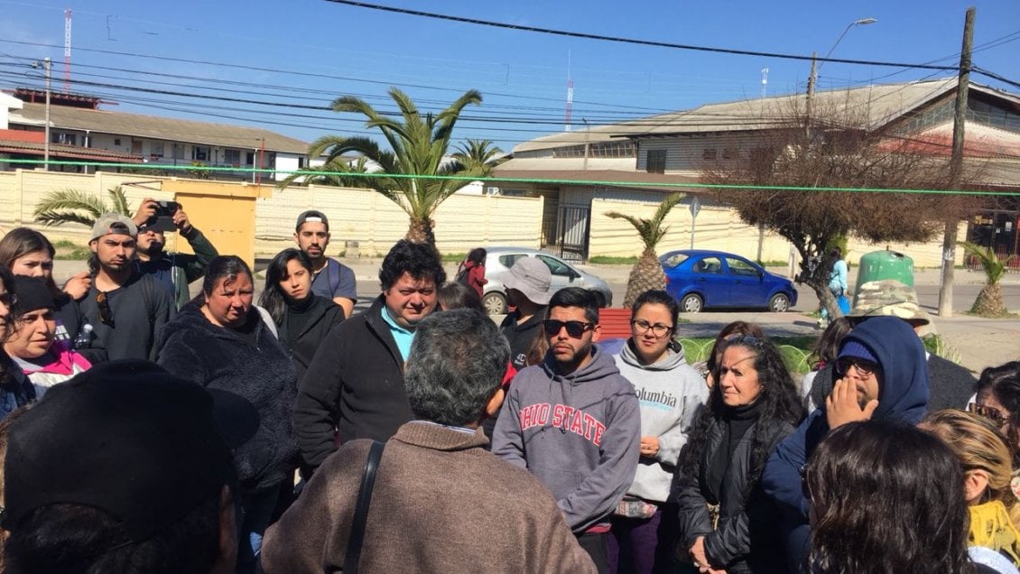 Vecinos de Quintero realizan cabildo abierto para enfrentar crisis ambiental